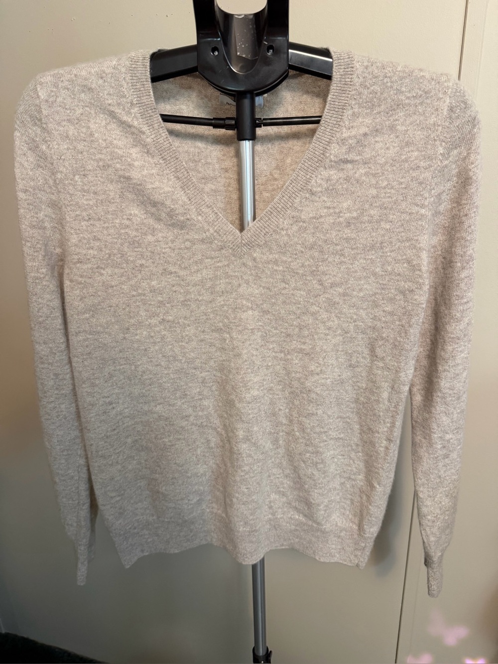 Nordstrom 100% Cashmere V-Neck Sweater - Tan Beige Size M